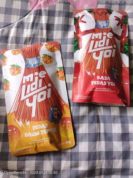Product Review of CEKELIN Cemilan Paket Pemula 40pcs Makaroni Mie Lidi Pilus Kerupuk Seblak Basreng Keripik Tempe  Snacks from M**1 1