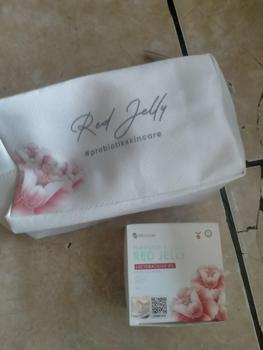 Product Review of BUNDLING RED JELLY dan moisturizer / underarm / red jelly saja from b**k 2