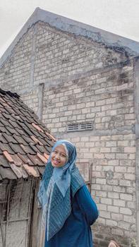 Product Review of Jilbab Segiempat Voal Motif Koran Arab Voal Premium hijab from p**i 0