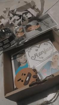 Product Review of Hampers NCT DREAM 127 POLAROID GANTUNGAN KUNCI STIKER POPSOCKET Kartu Photocard from C** ** 0