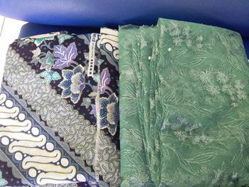 Product Review of KAIN BATIK SEMISUTERA FOIL from k**h 0