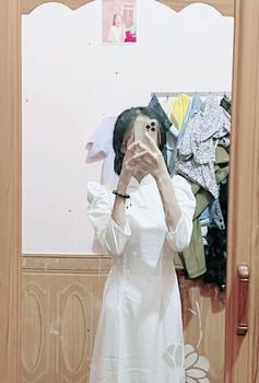 Product Review of Áo dài  trắng truyền thống chảnh hàng thiết kế 4 tà from м**˙ 0
