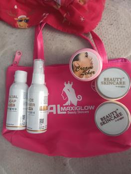 Product Review of Almaxiglow paket glow Instan brightening/almaxiglow paket whitening from A**h N** L**h 0