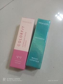 Product Review of Wardah Exclusive Moist Lipstick - Warna Intense dengan Natural Moist dan Glossy Finish - Dilengkapi Vitamin E yang Melembabkan Bibir - Tekstur Halus from أ**ا 0