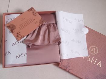 Product Review of Afsha - Mukena Dewasa Raima 2in1 Series (Free Sajadah, Pouch & Box Hampers) from m**0 0