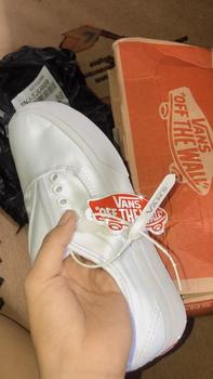 Product Review of Sepatu Sneakers Putih Pria Wanita Kets Casual Sneakers Full White Shoes Bayar di Tempat Best Seller from ♌**s 0