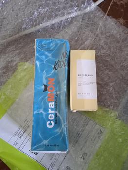 Product Review of READY! CERAMON PRETTYWELL 50ML MOISTURIZER PRETTYWELL CERAMON FULL SIZE PELEMBAB WAJAH MURAH REFILL 100ML MOISTURIZER CERAMON from T**a 0