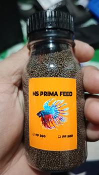 Product Review of MAKANAN IKAN CUPANG GUPPY DAN IKAN HIAS KECIL LAIN NYA PAKAN IKAN MURAH 50 GRAM from D**R M**A 0