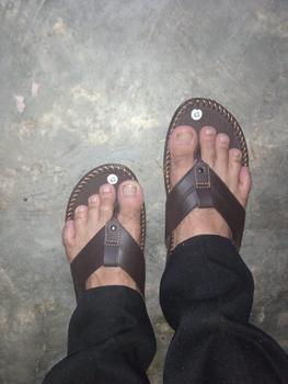 Product Review of SANDAL PRIA COWOK CASUAL BELI 1 GRATIS 1  PROMO Sendal Slop Kulit Pria Japit Slop Selop Jepit from M**. A**a G**i A**o 3