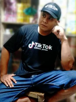 Product Review of Kaos Gratis Topi Custom Nama Akun Kalian, sablon depan belakang from 🦅**🇨 0
