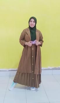 Product Review of SetRok Blazer Rok Plisket Fit Karet Setelan Wanita from I** f**n 8** 3