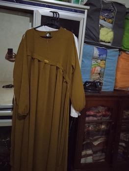 Product Review of Aluna Dress Muslim Gamis Crinkle Airflow Polos Terbaru Wanita Dewasa Muat dari BB 40 kg sampai 100 kg from E** Y**i 3
