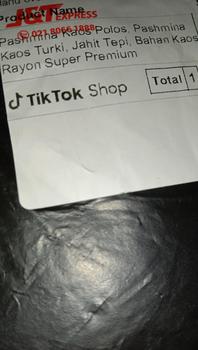 Product Review of Pashmina Kaos Polos, Pashmina Kaos Turki, Jahit Tepi, Bahan Kaos Rayon Super Premium from s**y 0