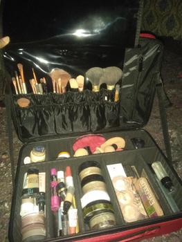 Product Review of Tas Kosmetik XL Tas Make up Beauty Case Tas Rias Ukuran Besar from B**o m**a 2