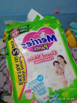 Product Review of Merries Good Skin S40 / M34 / L30 / XL26 / XXL28 - Popok Bayi from w**i L**s P**t 0