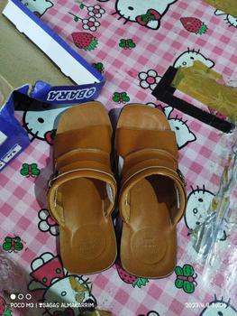 Product Review of Sandal Pria Kulit Asli Sampai Alasnya from B**6 1