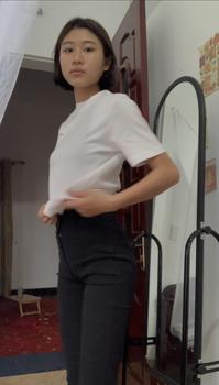 Product Review of Áo Thun Nữ HIADA Cổ Tròn Baby Tee 100% Cotton Thoáng Mát Top from E**é 1