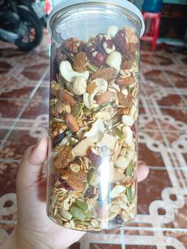 Product Review of Granola Nhiều hạt GO NUTS Hạt mix ngũ cốc dinh dưỡng không đường tạo ngọt bằng mật ong from T**n 1