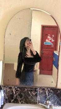 Product Review of Kemeja lengan panjang retro fashion korea atasan off-shoulder beludru hitam wanita blouse baju atasan wanita velvet top crop from L**i 0