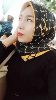 Product Review of Hijab Segiempat Voal Motif Premium H Bolak Balik 2in1 from R** 0** ** 0