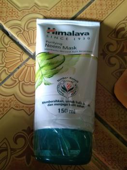 Product Review of Himalaya Purifying Neem Mask from t**8 0