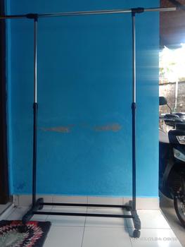 Product Review of GEI - Stand Hanger Single Praktis Gantungan Baju Stainless Steel Dengan Roda Untuk Gantungan Hijab, Mukena, Handuk, Baju, Kaos Bahan Pipa Stainless from n**a r**a 0