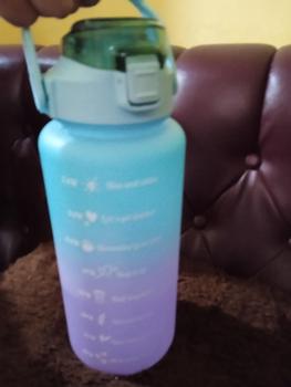 Product Review of BOTOL MINUM KEKINIAN 2 LITER 2000ML  BOTOL MINUM TRANSPARAN KOREA BOTOL AIR MINUM MOTIVASI JEPALO MAKASSAR Minuman Putih from Q**N 1