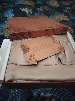 Product Review of Afsha - Mukena Dewasa Raima 2in1 Series (Free Sajadah, Pouch & Box Hampers) from m**a 1