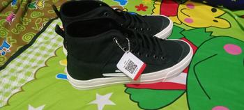 Product Review of Sneakers Aekoshoes Two Years High blackwhite Originall Produk Lokal Made In Indonesia from D**z 0