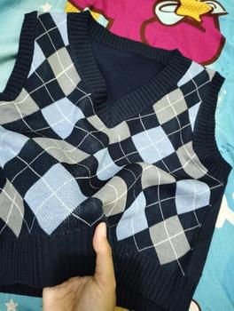 Product Review of Vest ROSE -  Rompi Rajut Pori Wajik  Atasan Wanita Crop Motif Panjang Top Outer Hitam from m**a 1