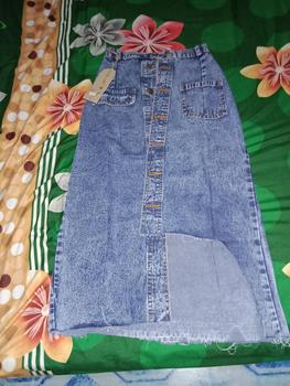 Product Review of rok jeans riped terbaru wanita/rok jeans sobek wanita/rok jeans terbaru/shabhira16 from T**a 0