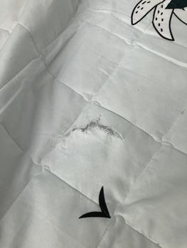 Product Review of CHĂN .HÈ. LẺ from Q**h N**c N** 0