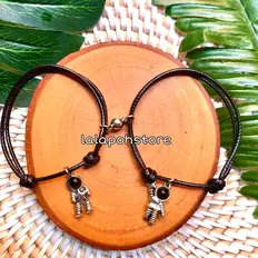 Gelang couple magnet inisial astronot | gelang inisial