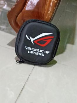 Product Review of GRATIS BOX POUCH SARUNG JEMPOL GAMING GAMERS GAME FF ML PUBG ANTI KERINGAT from D**n 0