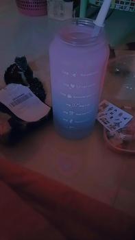 Product Review of BOTOL MINUM KEKINIAN 2 LITER 2000ML  BOTOL MINUM TRANSPARAN KOREA BOTOL AIR MINUM MOTIVASI JEPALO MAKASSAR Minuman Putih from M**m a**l 3** 0