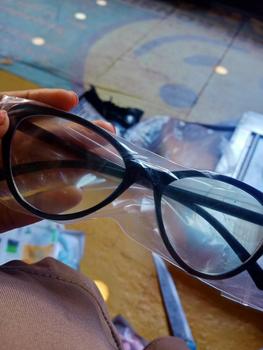 Product Review of KACAMATA CAT EYE LENSA TRANSPARANT (BEPINK JURAGAN) from J**n B**👾 0