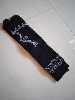 Product Review of Lusinan kaus kaki muslimah motif Kiri Kanan panjang L sebetis / kaos kaki jempol / kaos kaki wanita muslimah dewasa / nylon spandek 100% / kaos kaki tawaf umroh Coklat dan banyak warna from u**7 1