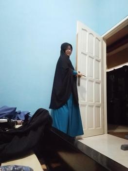 Product Review of cozy khimar non pad jahit 4 lengan bolong Hitam Kerudung bergo jumbo khimar Syari Muslim Oval Jilbab Instan Wolfis Tangan from a**n 2