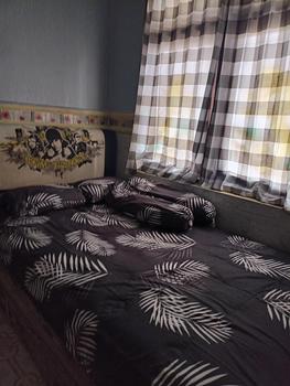 Product Review of SPREI MOTIF BLACK PALM BERKWALITAS ADEM Bantal Guling Karet Sarung Kain from B**u A**r 0