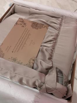 Product Review of Afsha - Mukena Dewasa Raima 2in1 Series (Free Sajadah, Pouch & Box Hampers) from …**. 1