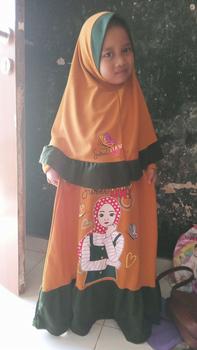 Product Review of Baju Gamis Anak Perempuan Set Kerudung Usia 4-10 Tahun Motif Muslimah from r**a 1