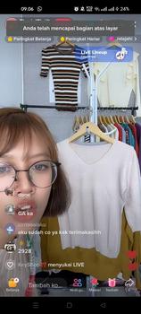 Product Review of 03 Atasan Rajut Wanita Live Model Crop from a**y 1
