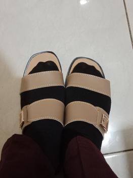 Product Review of PROMO Beli 1 Gratis 2 Sandal Wanita Fashion | Sandal Slop Jepit Wanita Viral Kekinian | sandal Teplek Wanita Terbaru Sendal Karet Cewek from 𝔃**𐙚 0