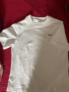 Product Review of Áo Thun Nữ HIADA Cổ Tròn Baby Tee 100% Cotton Thoáng Mát Top from T**) 1
