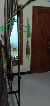 Product Review of GEI - Stand Hanger Single Praktis Gantungan Baju Stainless Steel Dengan Roda Untuk Gantungan Hijab, Mukena, Handuk, Baju, Kaos Bahan Pipa Stainless from M**I L**E 0