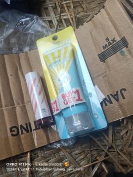 Product Review of Fanbo Wonder Skin Sunscreen & Serum - SPF 50 PA ++++ 30gr - Sunscreen Wajah  no Paraben - Tekstur Ringan - Tidak Lengket - Melembabkan - Semua Jenis Kulit - Mencegah Penuaan Dini -kulit Glowing dan terbebas dari Sinar UV dengan ketahanan 8 jam from c**h 0