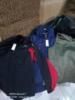 Product Review of Jaket Tebal dan Tipis Cowok Cewek 25rb - 150rb Setrip from V**I 0