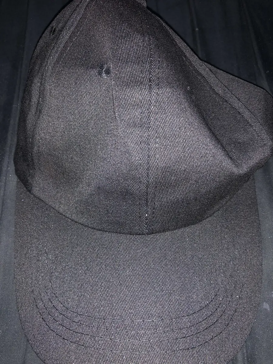 Korean Hard Top Non Adjustable Baseball Cap For Men And Women Simple