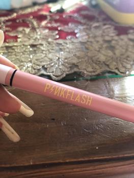 Product Review of [Official] PINKFLASH #OhMyLine Eyeliner Pensil Hitam Anti Air Tahan Lama- Up to 12hours PF-E01 from C**a 0