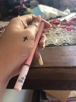 Product Review of [Official] PINKFLASH #OhMyLine Eyeliner Pensil Hitam Anti Air Tahan Lama- Up to 12hours PF-E01 from C**a 1